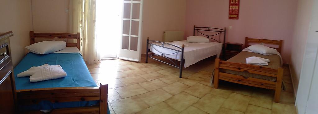 ניקיאנה Fiona Seafront Apartments מראה חיצוני תמונה